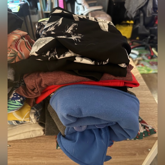Women's Clothing Bundles • X-Small to Small - Picture 9 of 12